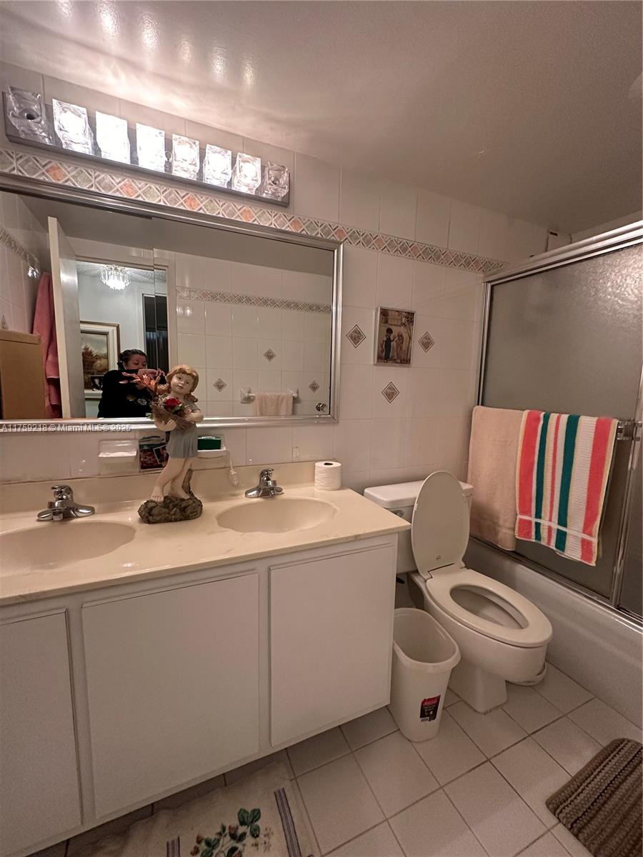 PARKER DORADO CONDO - Residential
