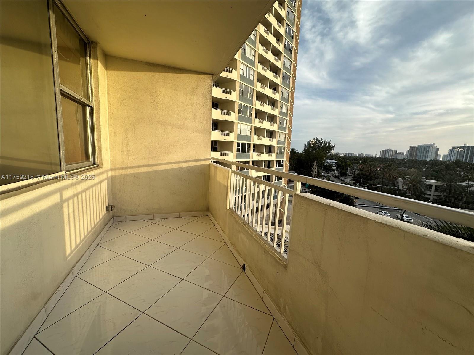 PARKER DORADO CONDO - Residential