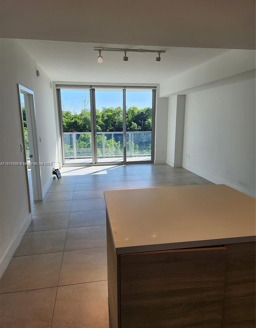 Rental Property at 16385 Biscayne Blvd 319, North Miami Beach, Miami-Dade County, Florida - Bedrooms: 2 
Bathrooms: 2  - $3,750 MO.
