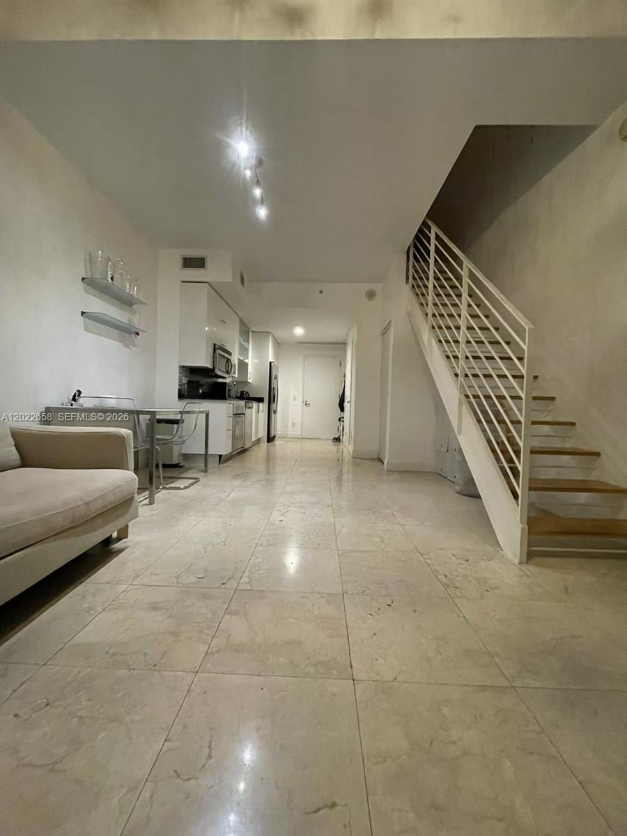 60 SW 13th St 2210