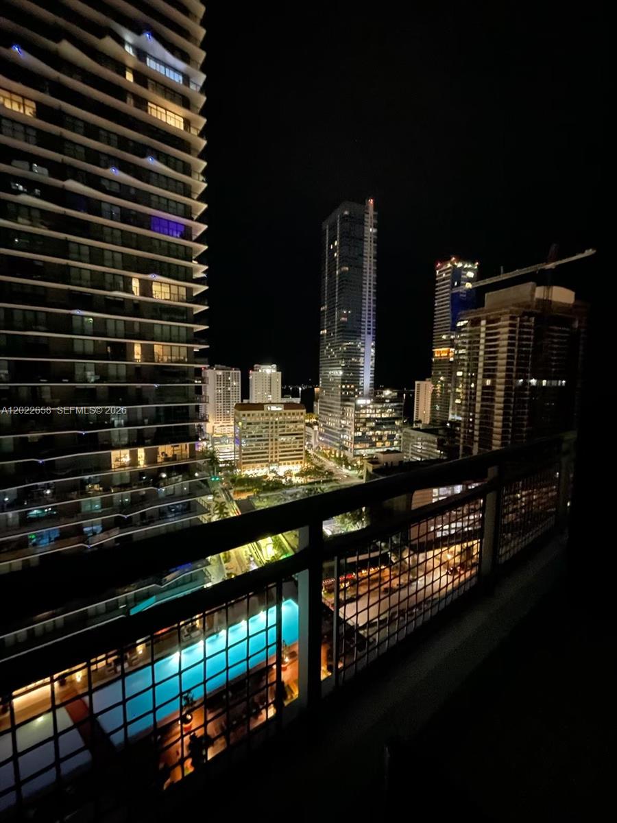 INFINITY AT BRICKELL COND - Residential