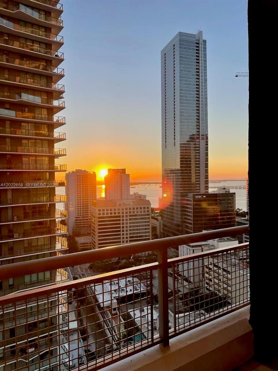INFINITY AT BRICKELL COND - Residential