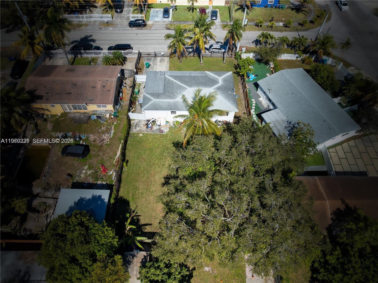 ARCH CREEKS ESTATES - Residential Lease