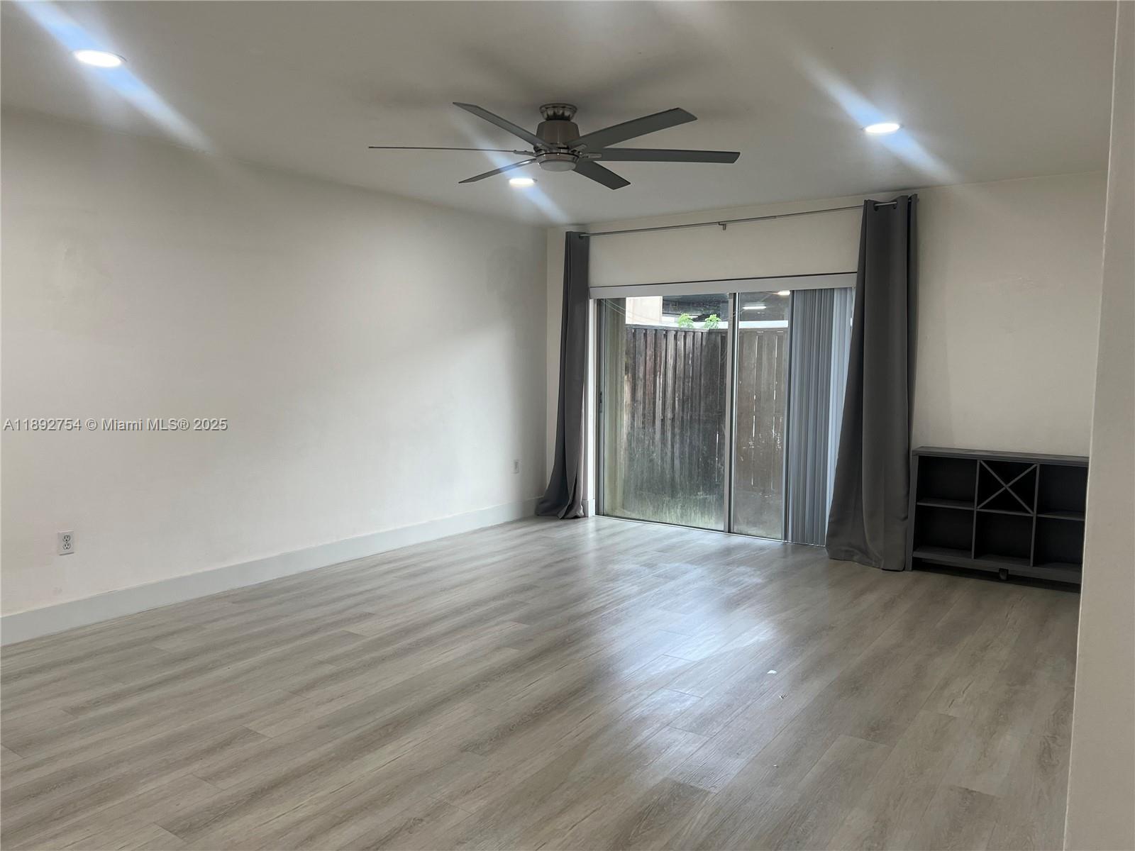 WOODSIDE IN KENDALL CONDO - Residential Lease
