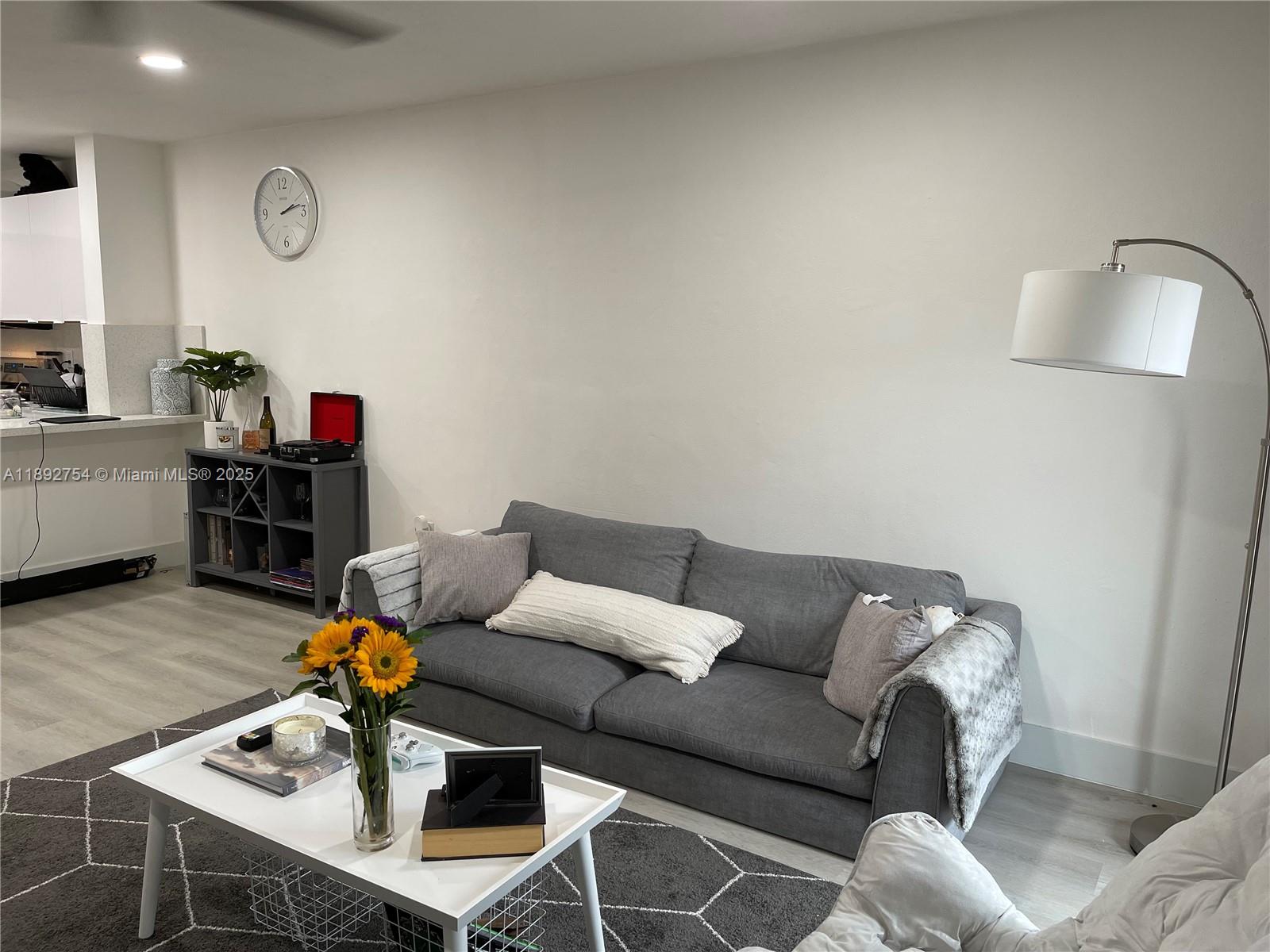 WOODSIDE IN KENDALL CONDO - Residential Lease