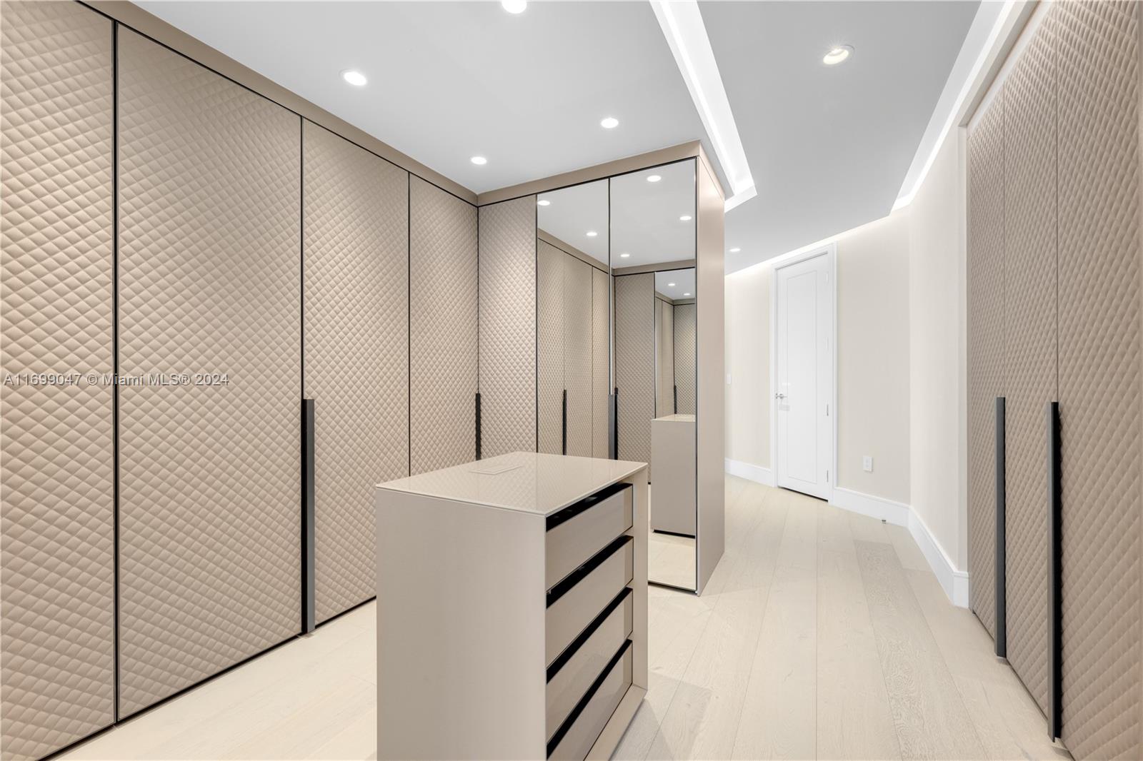 Estates at Acqualina North - Residential