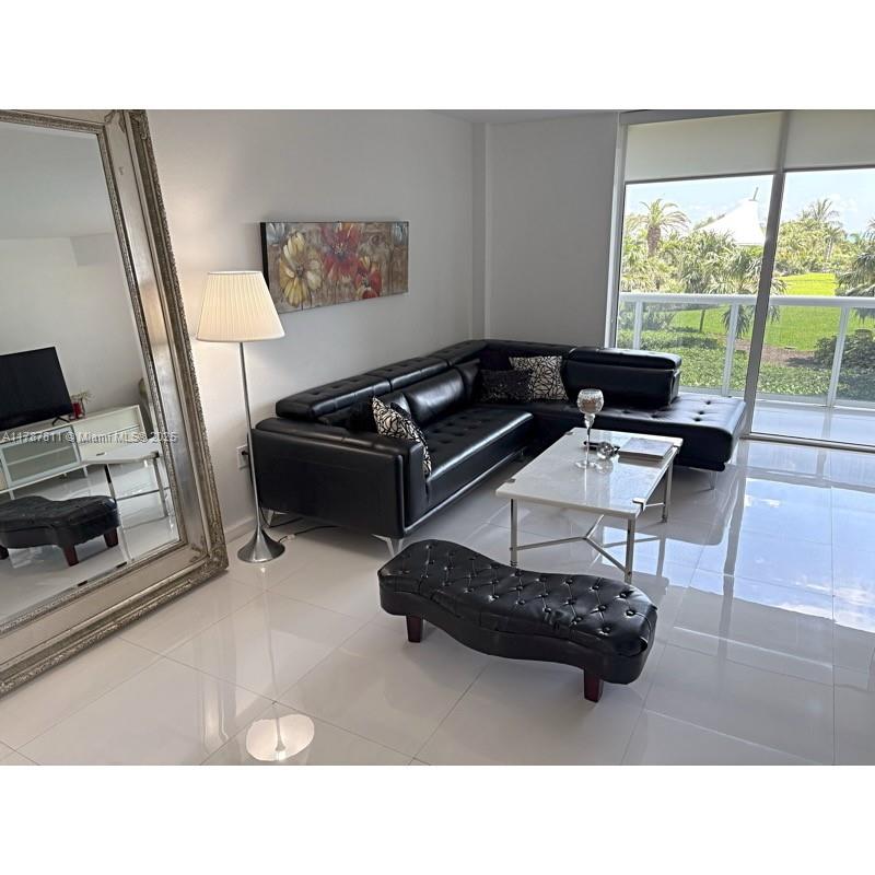 10275 Collins Ave 335