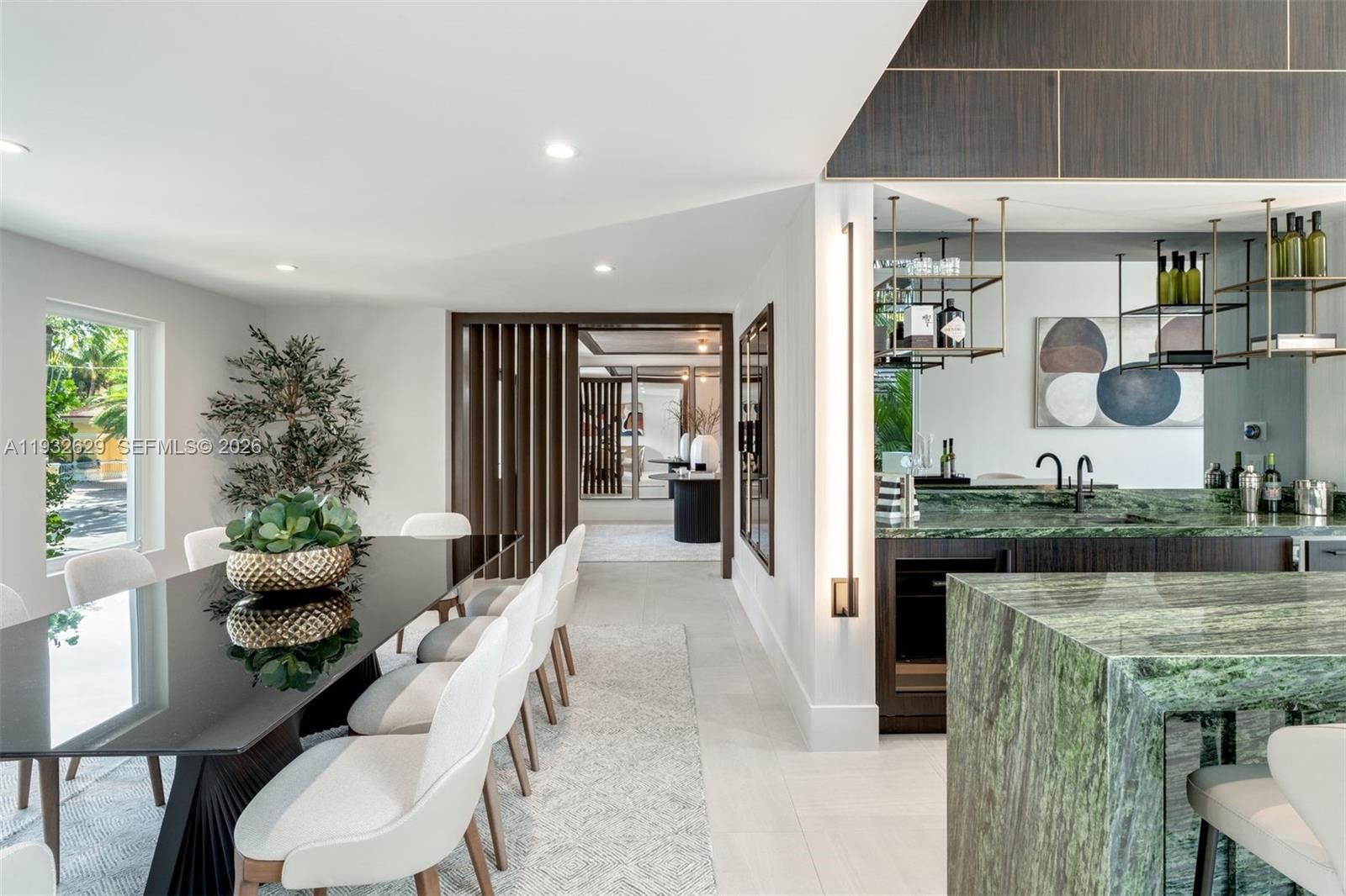 SUNRISE HARBOUR REV PL - Residential