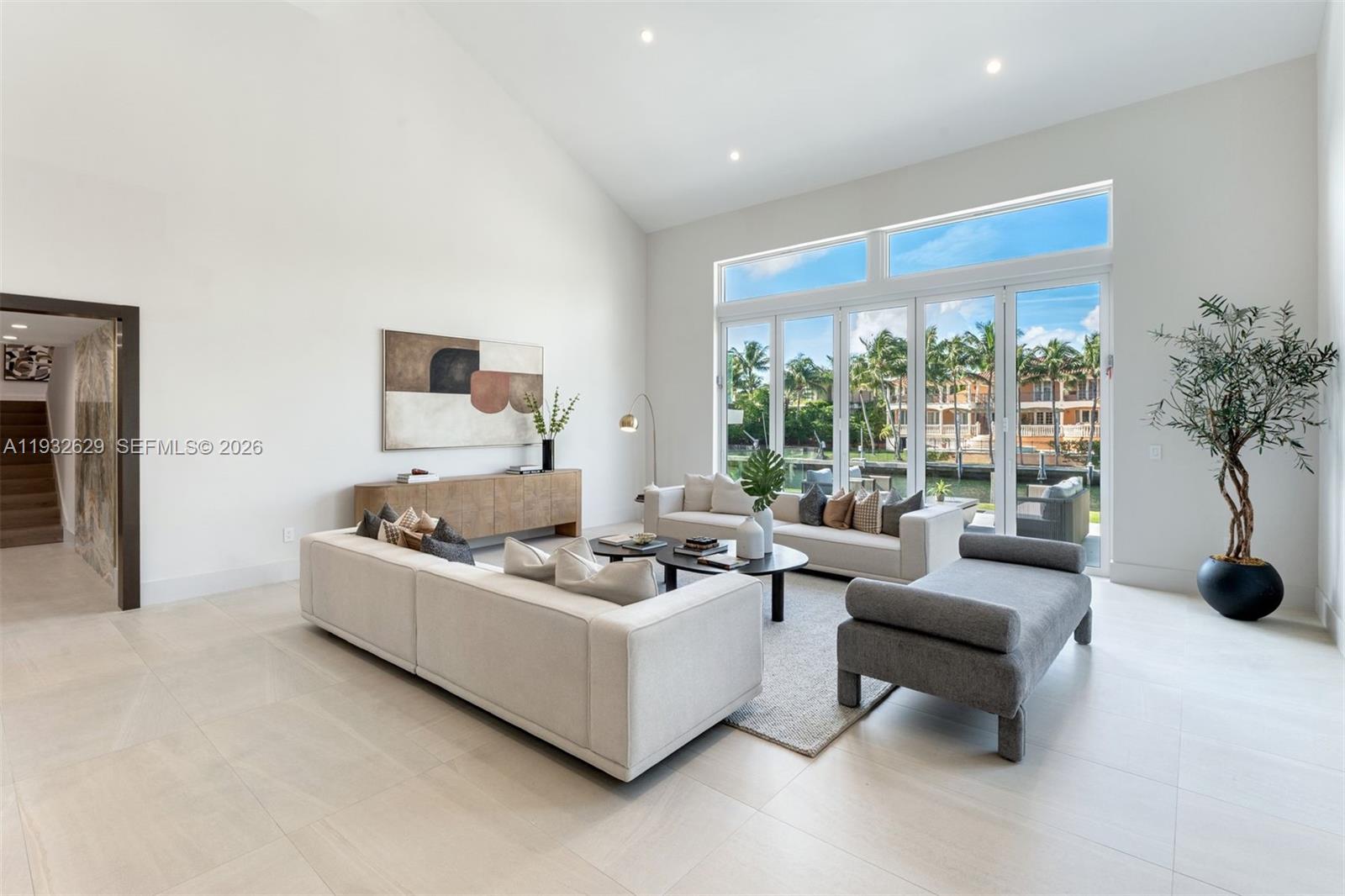 SUNRISE HARBOUR REV PL - Residential