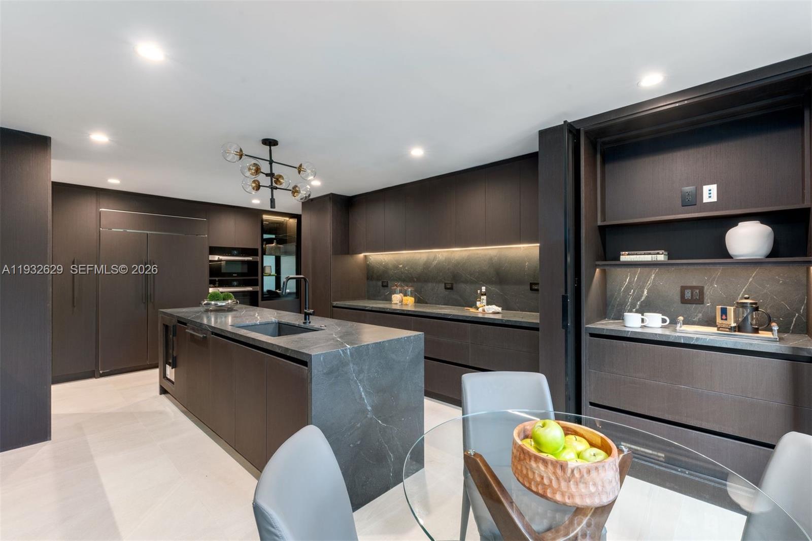 SUNRISE HARBOUR REV PL - Residential