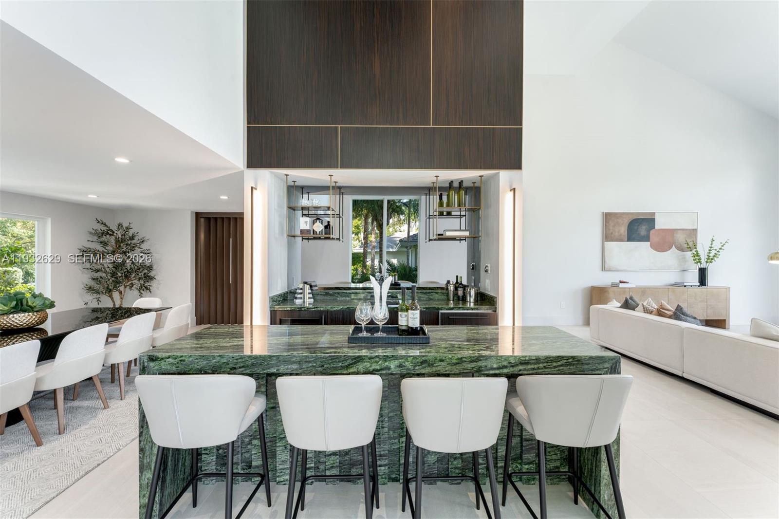 SUNRISE HARBOUR REV PL - Residential