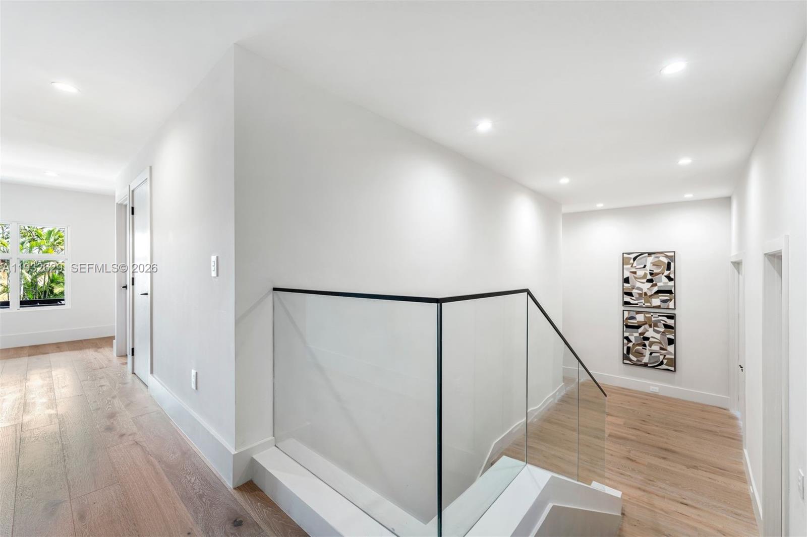 SUNRISE HARBOUR REV PL - Residential