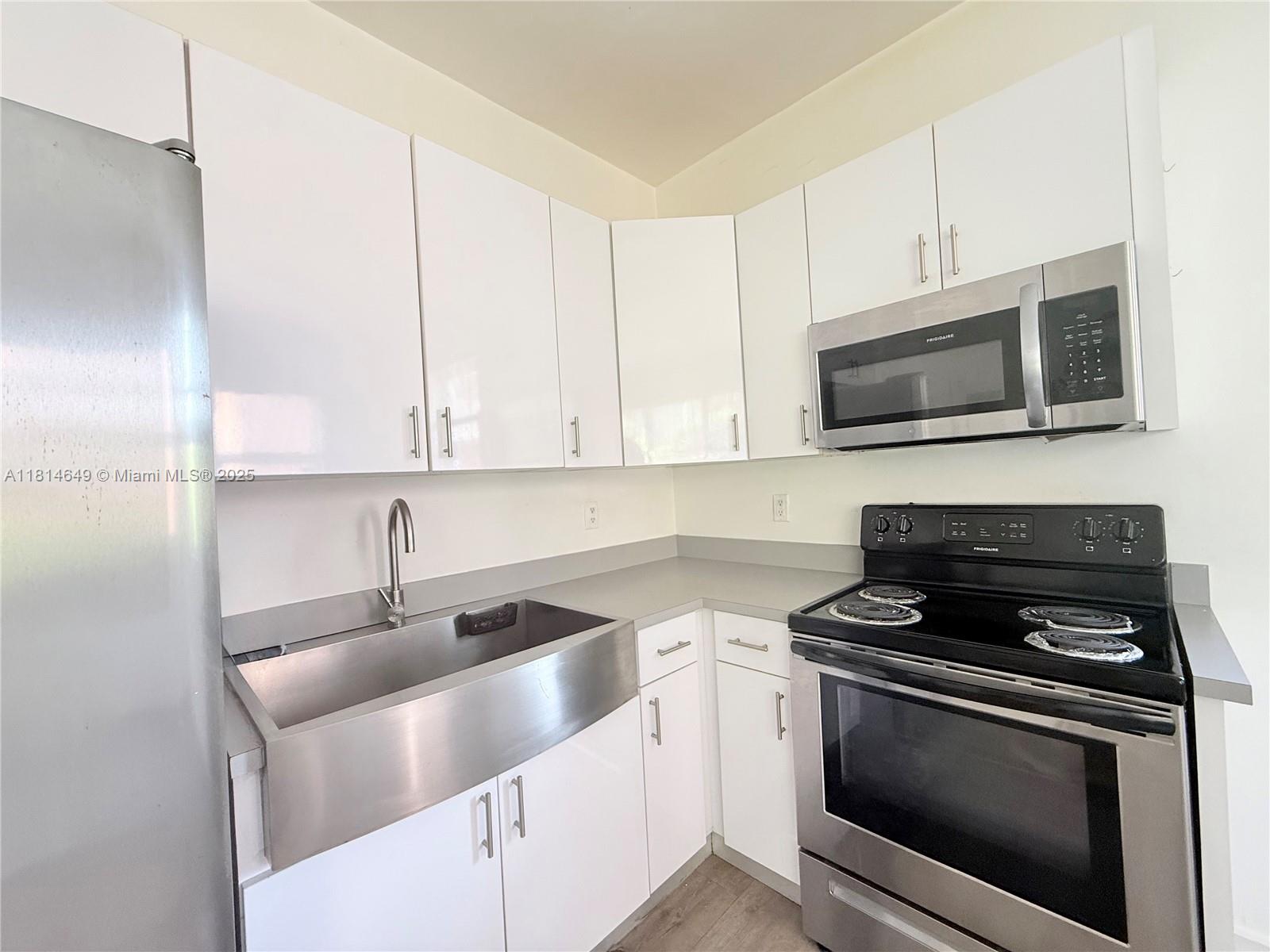 402 NW 12th Ave 209