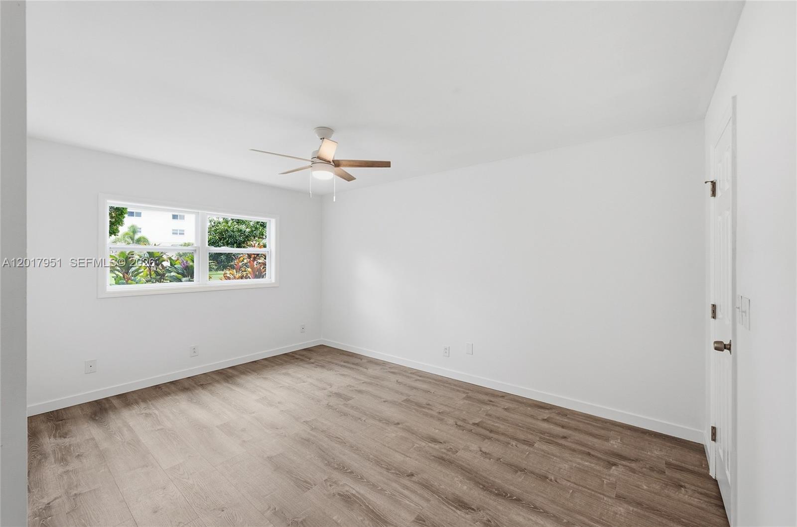 VILLAGE ROYALE FOREST GREE - Residential
