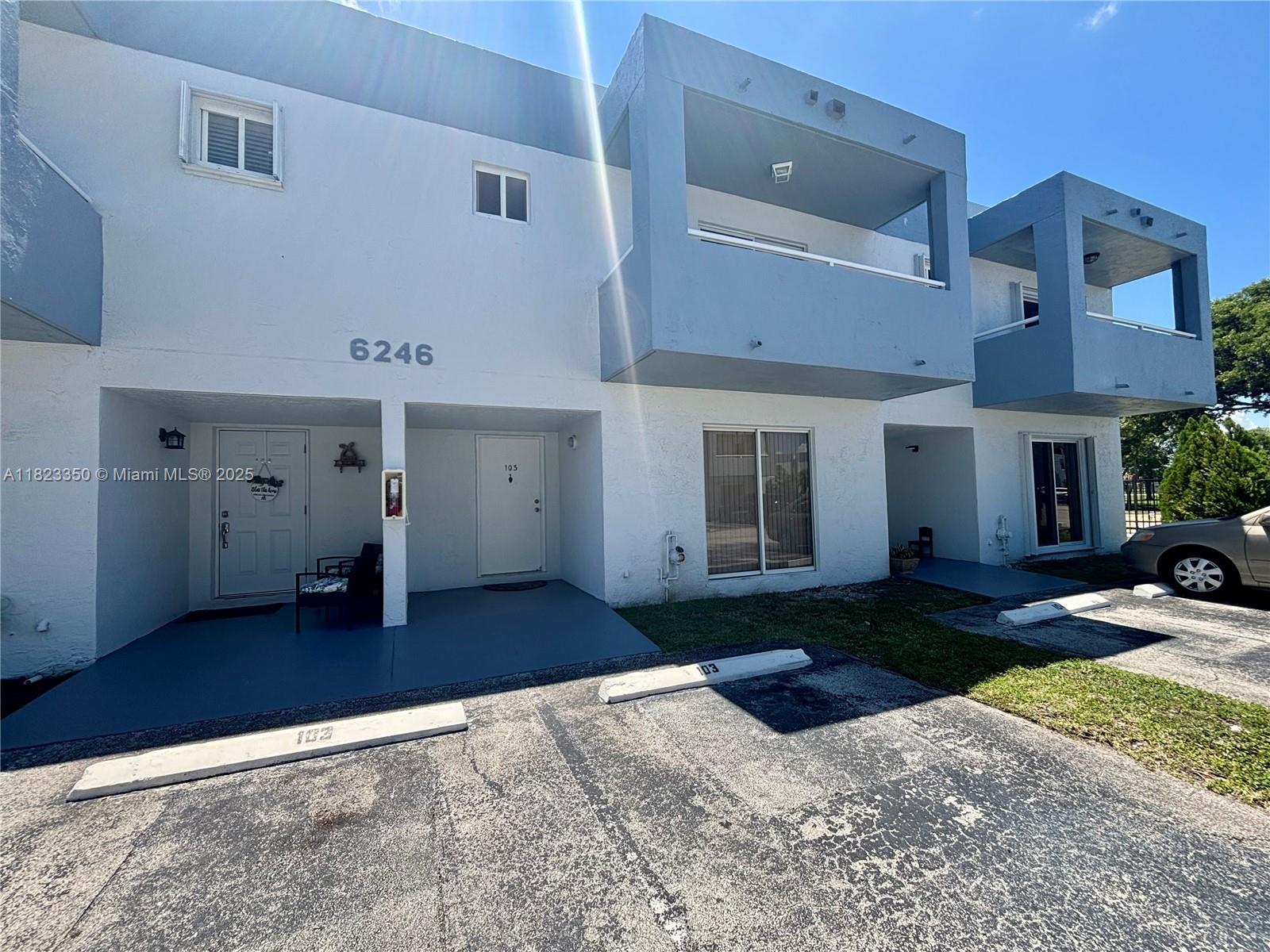 6246 Sw 131st Pl 103, Miami, Broward County, Florida - 3 Bedrooms  
3 Bathrooms - 