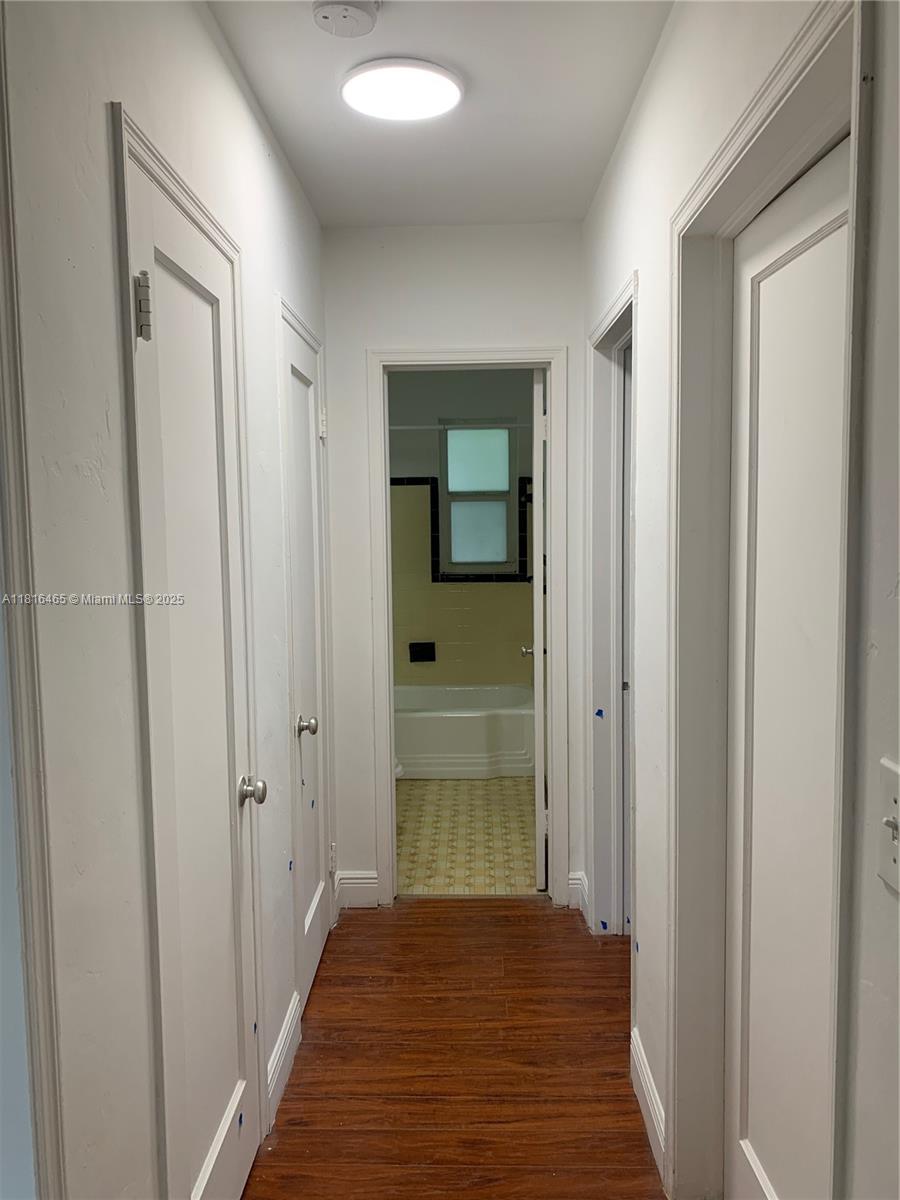 SHORES PLAZA EAST CONDO - Residential