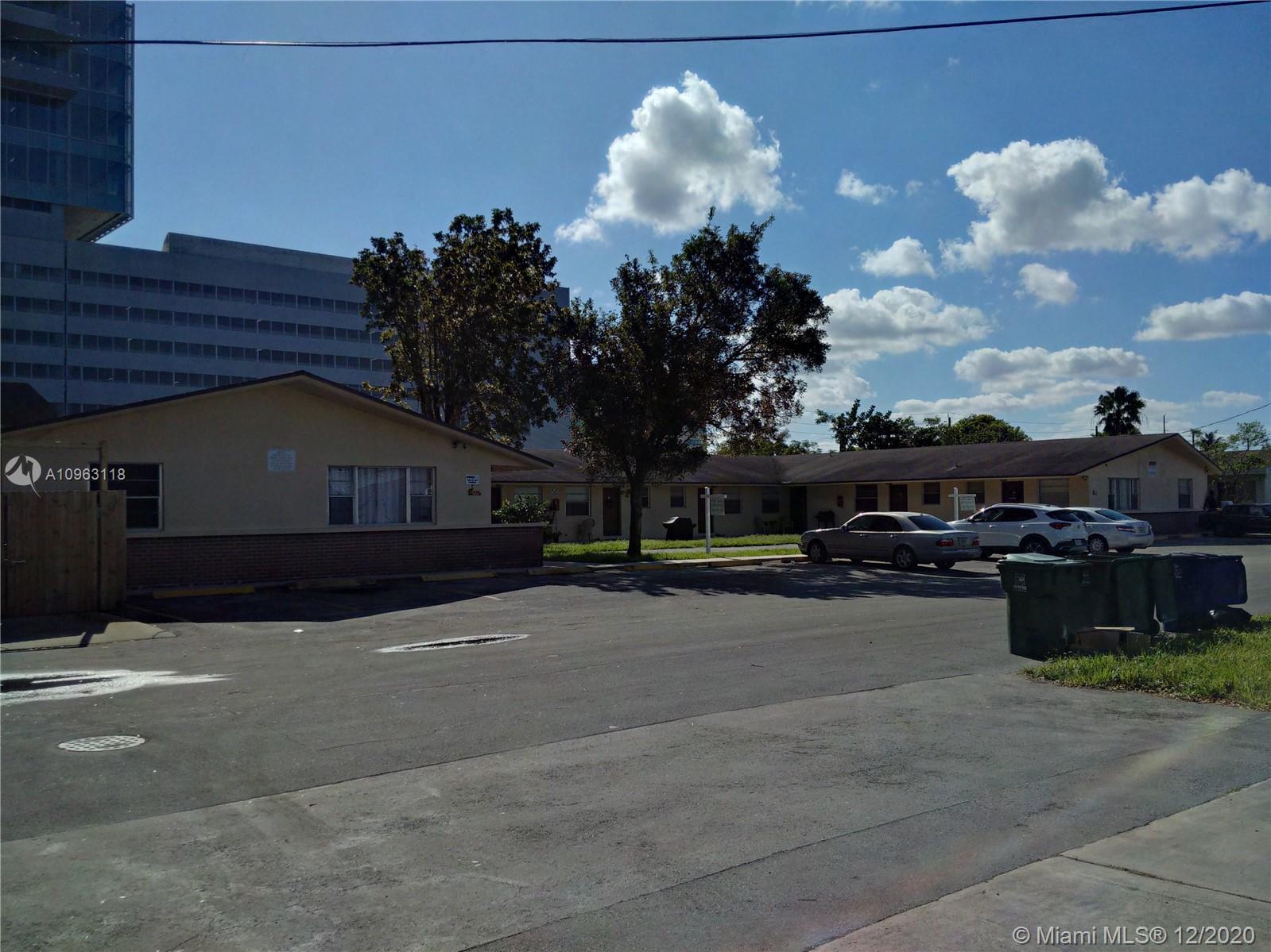 HALLANDALE PARK - Residential Income