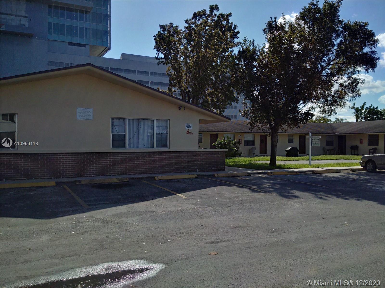 HALLANDALE PARK - Residential Income