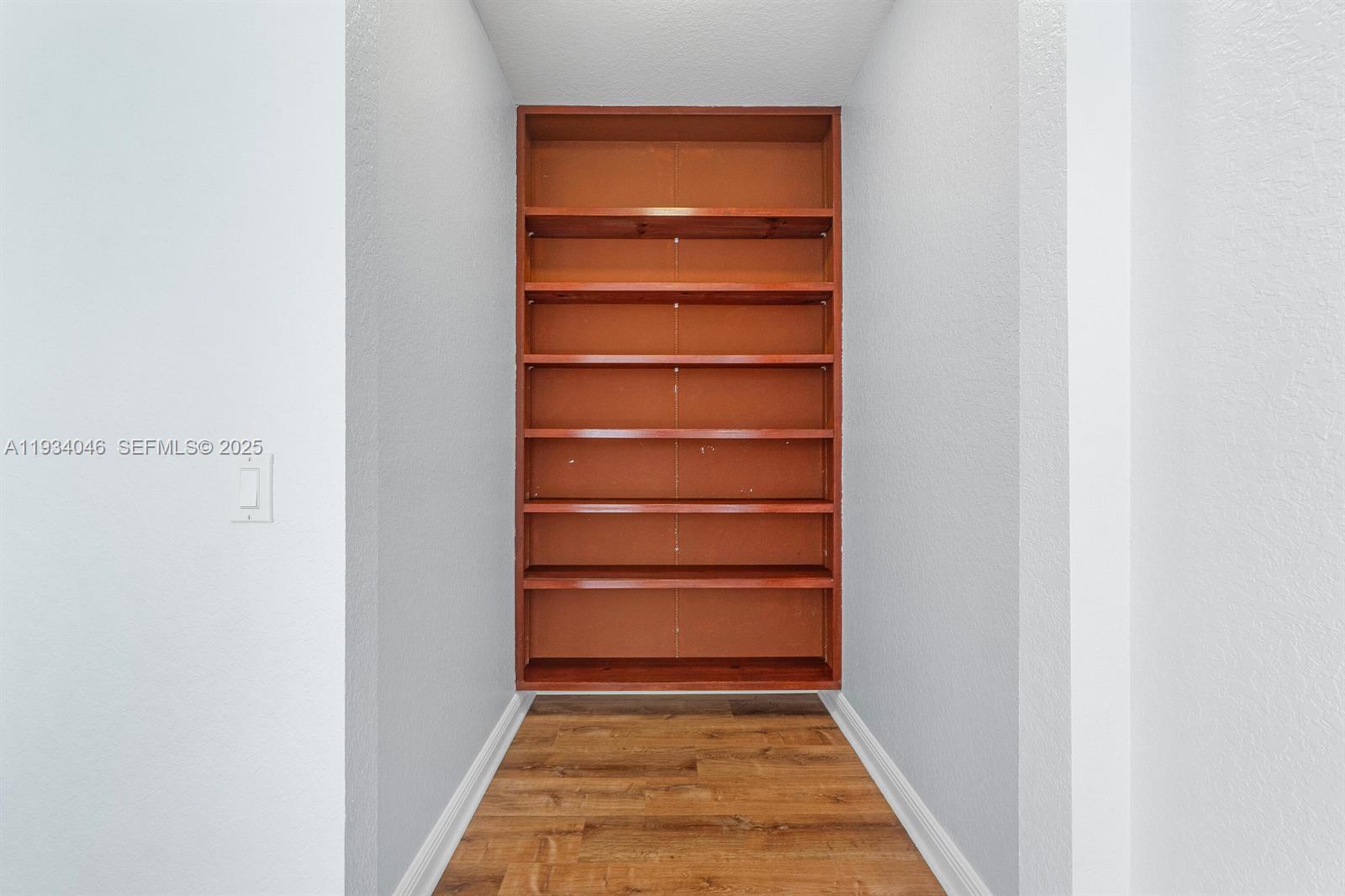 OSCEOLA WOODS - Residential