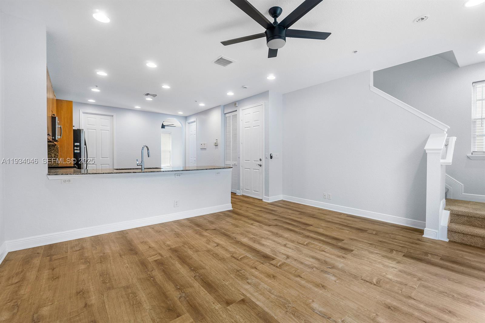 OSCEOLA WOODS - Residential