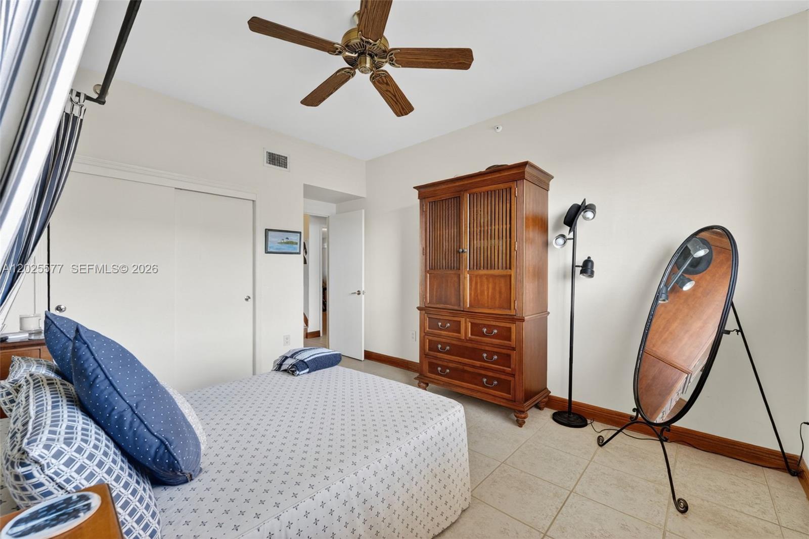 THE PYRAMIDS @ KEY BISCAY - Residential