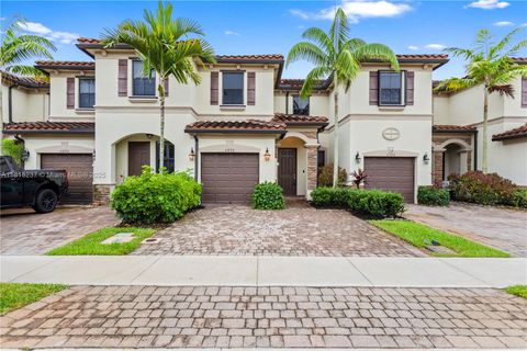 6496 S Anise Ct Davie FL 33314