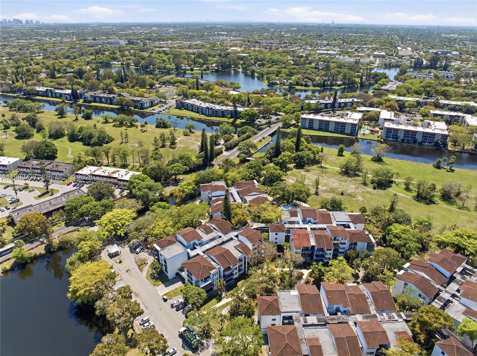FALLS OF INVERRARY - Residential