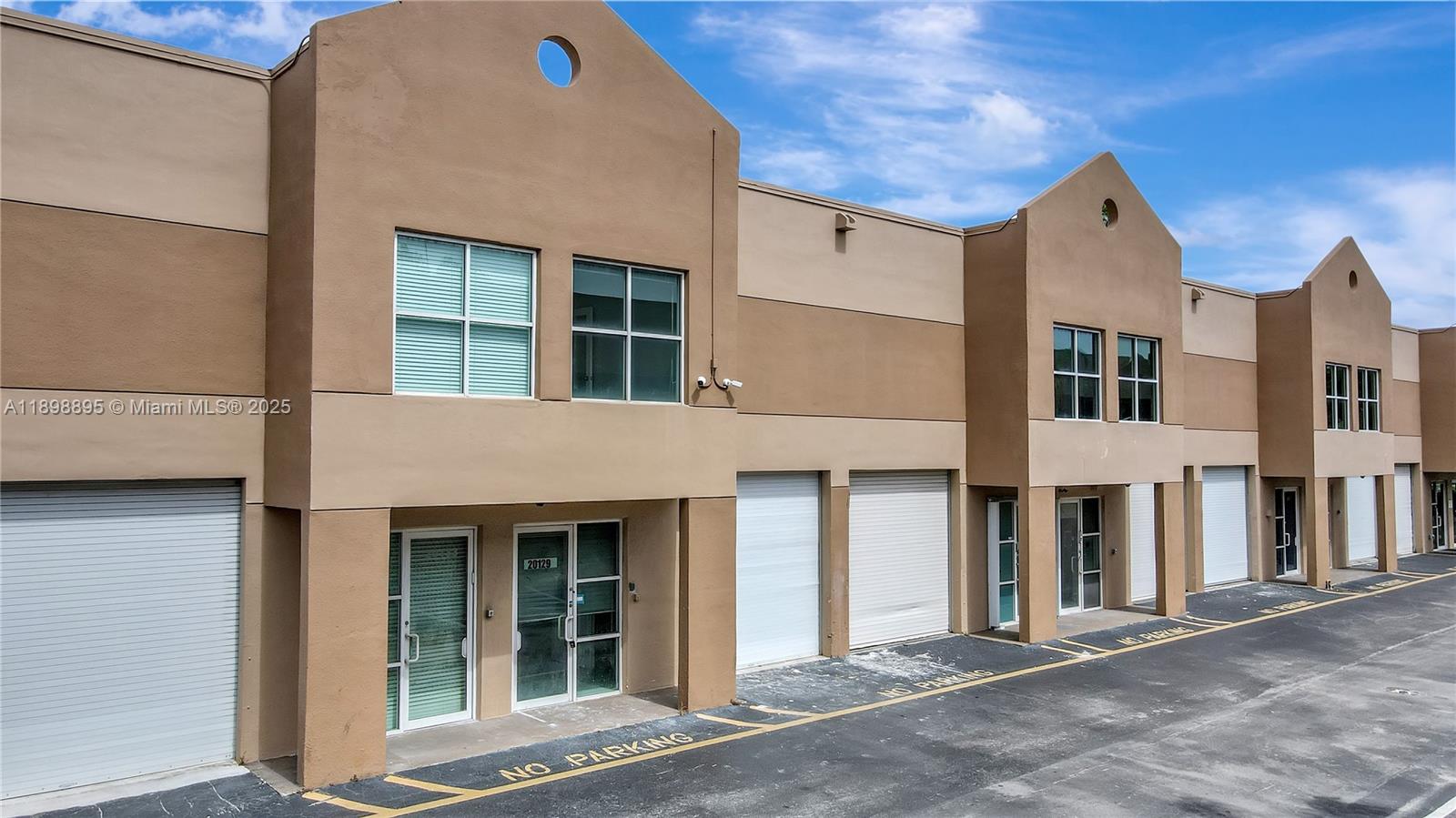 20129 NE 16th Pl, Miami, FL, 33179/$685,000 1 20129 NE 16th Pl