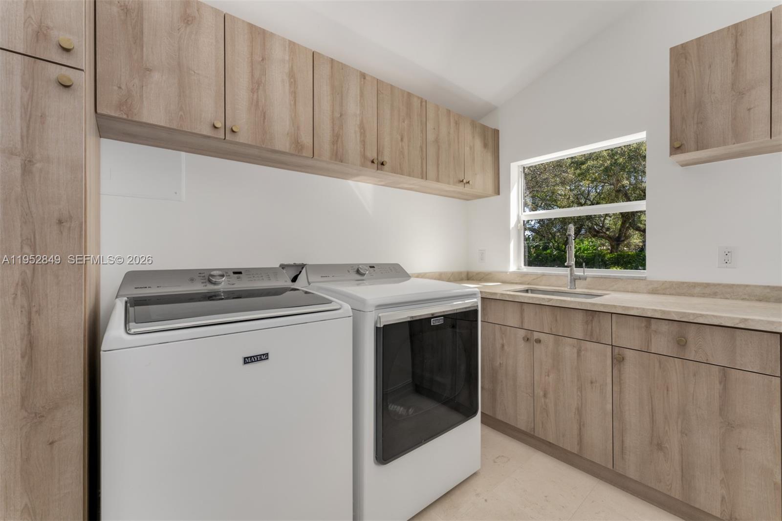 HALLMARK HEIGHTS ESTATES - Residential