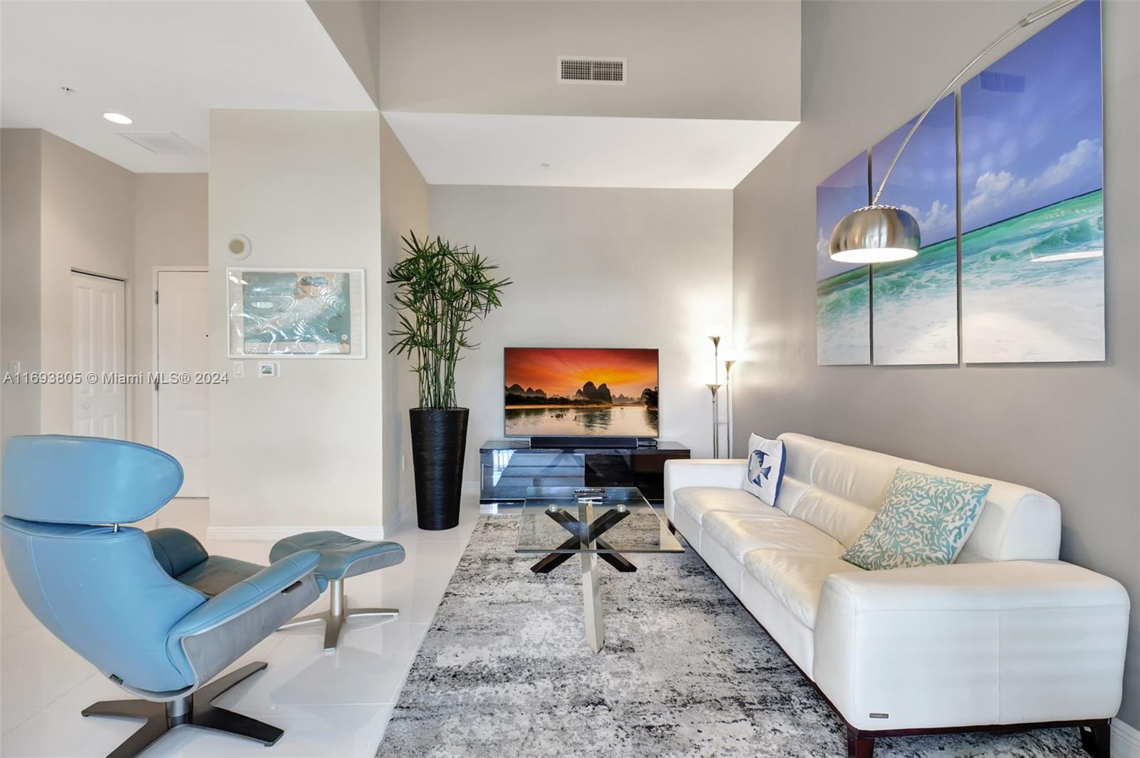 View photos, virtual tours, details... 350 N Federal Hwy 104S