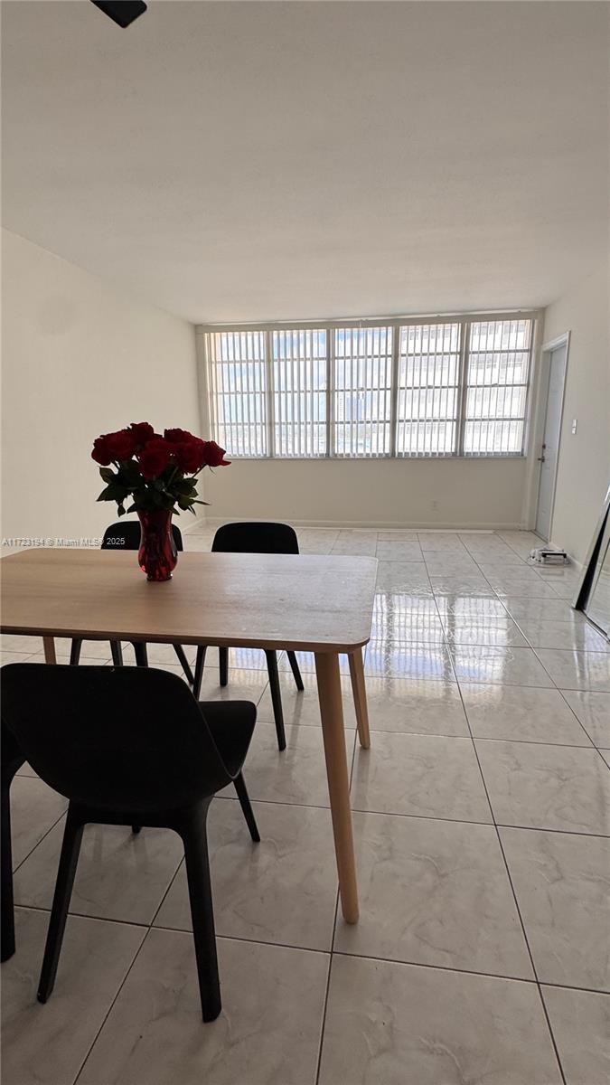 IMPERIAL TOWERS CONDO - Residential