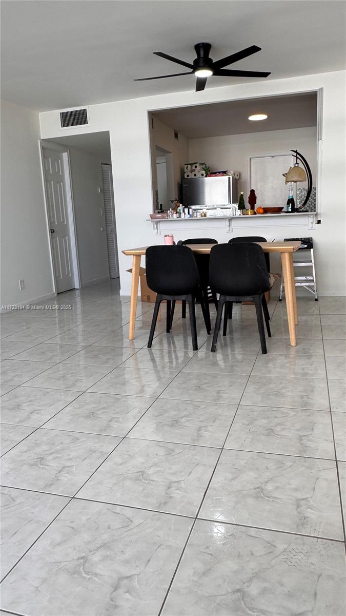 IMPERIAL TOWERS CONDO - Residential