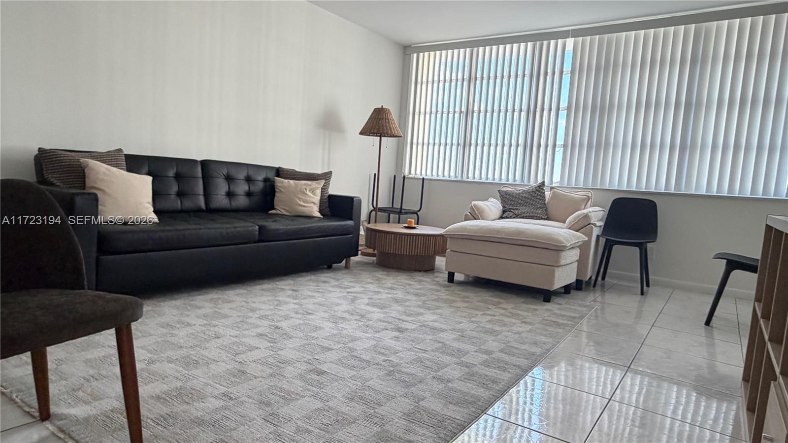 IMPERIAL TOWERS CONDO - Residential