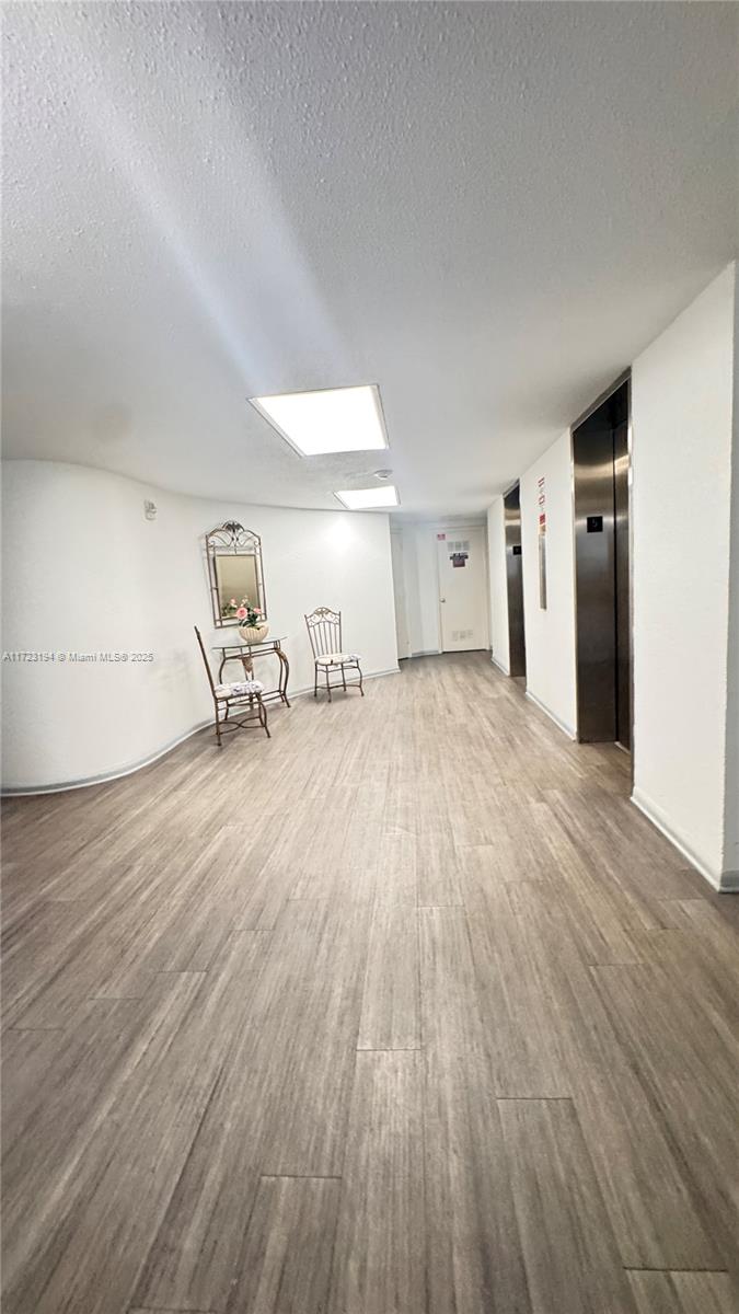 IMPERIAL TOWERS CONDO - Residential