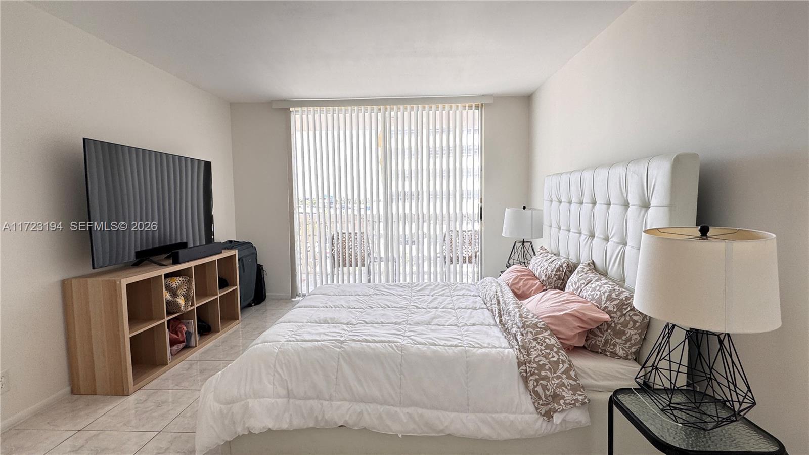 IMPERIAL TOWERS CONDO - Residential