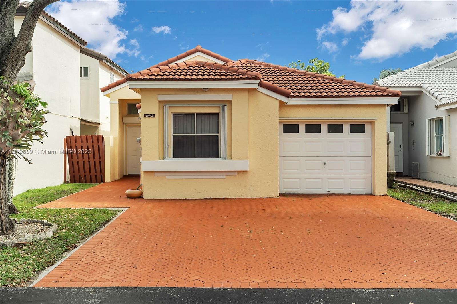 11473 Sw 72nd Ter, Miami, Broward County, Florida - 3 Bedrooms  
2 Bathrooms - 