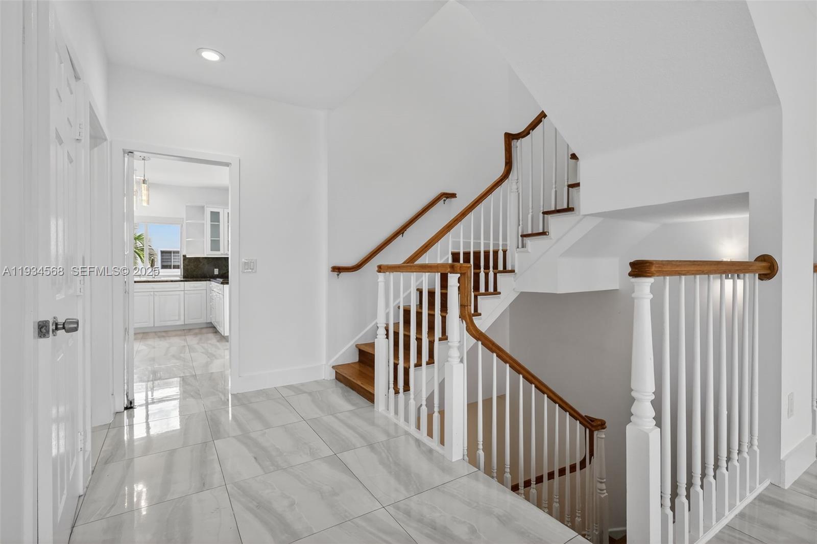 MARINA COVE AT HARBOR VIL - Residential