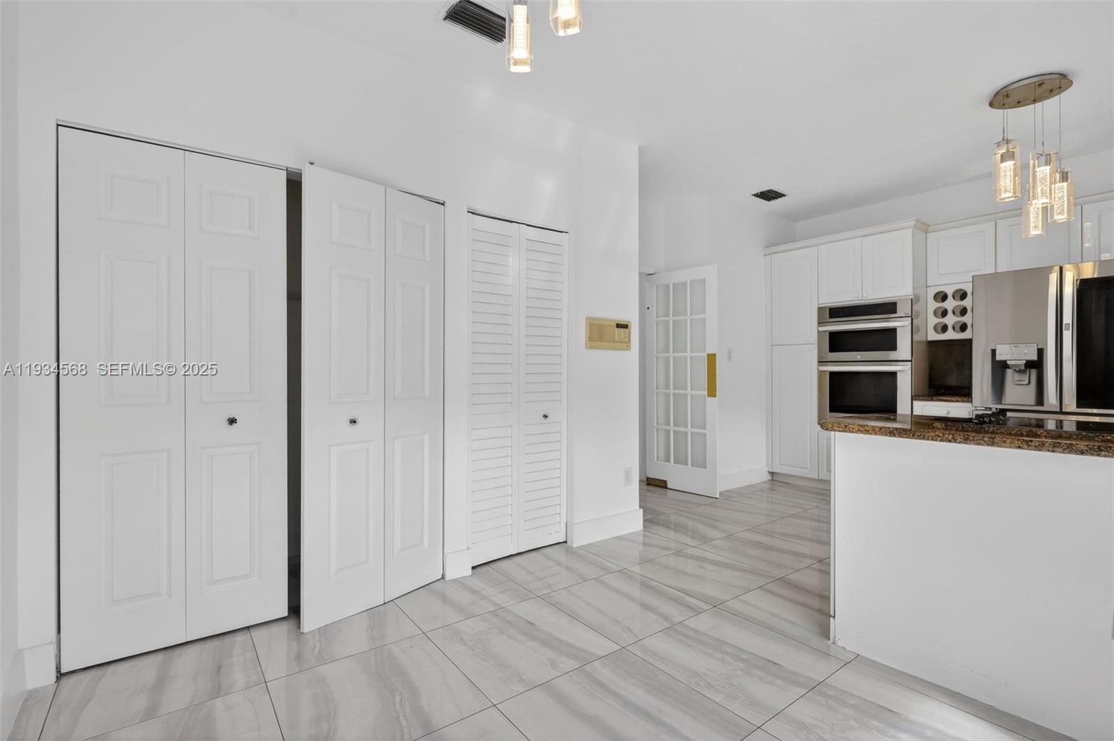 MARINA COVE AT HARBOR VIL - Residential