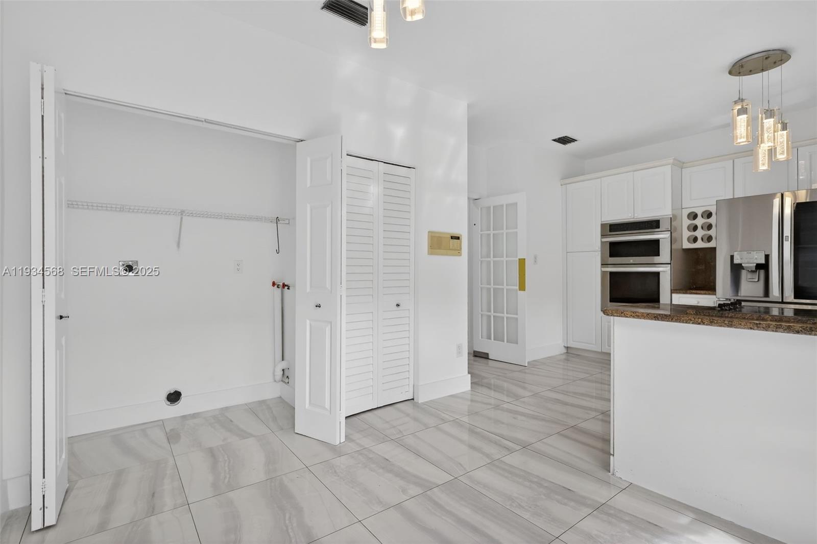 MARINA COVE AT HARBOR VIL - Residential