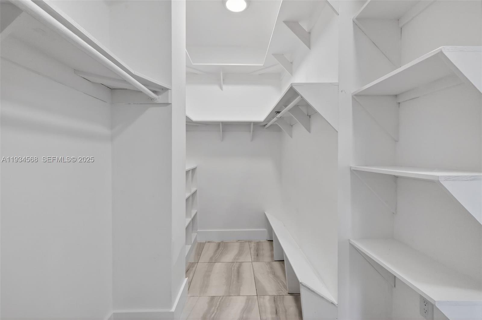 MARINA COVE AT HARBOR VIL - Residential