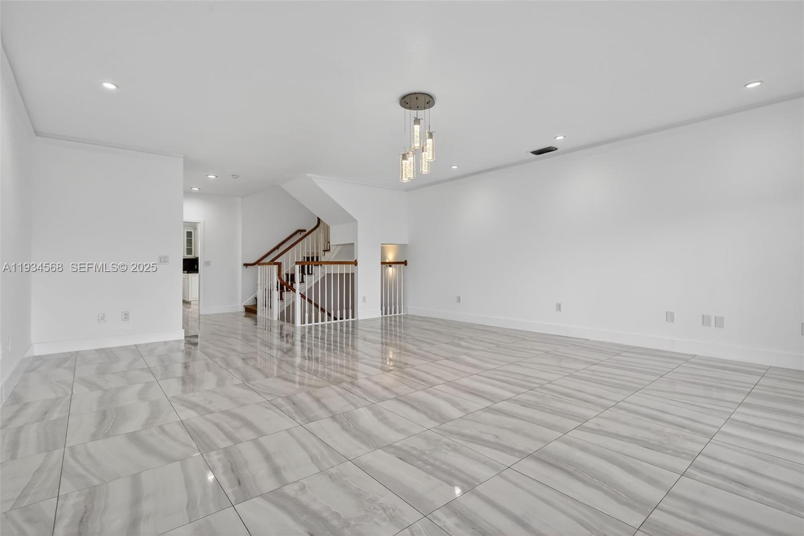 MARINA COVE AT HARBOR VIL - Residential