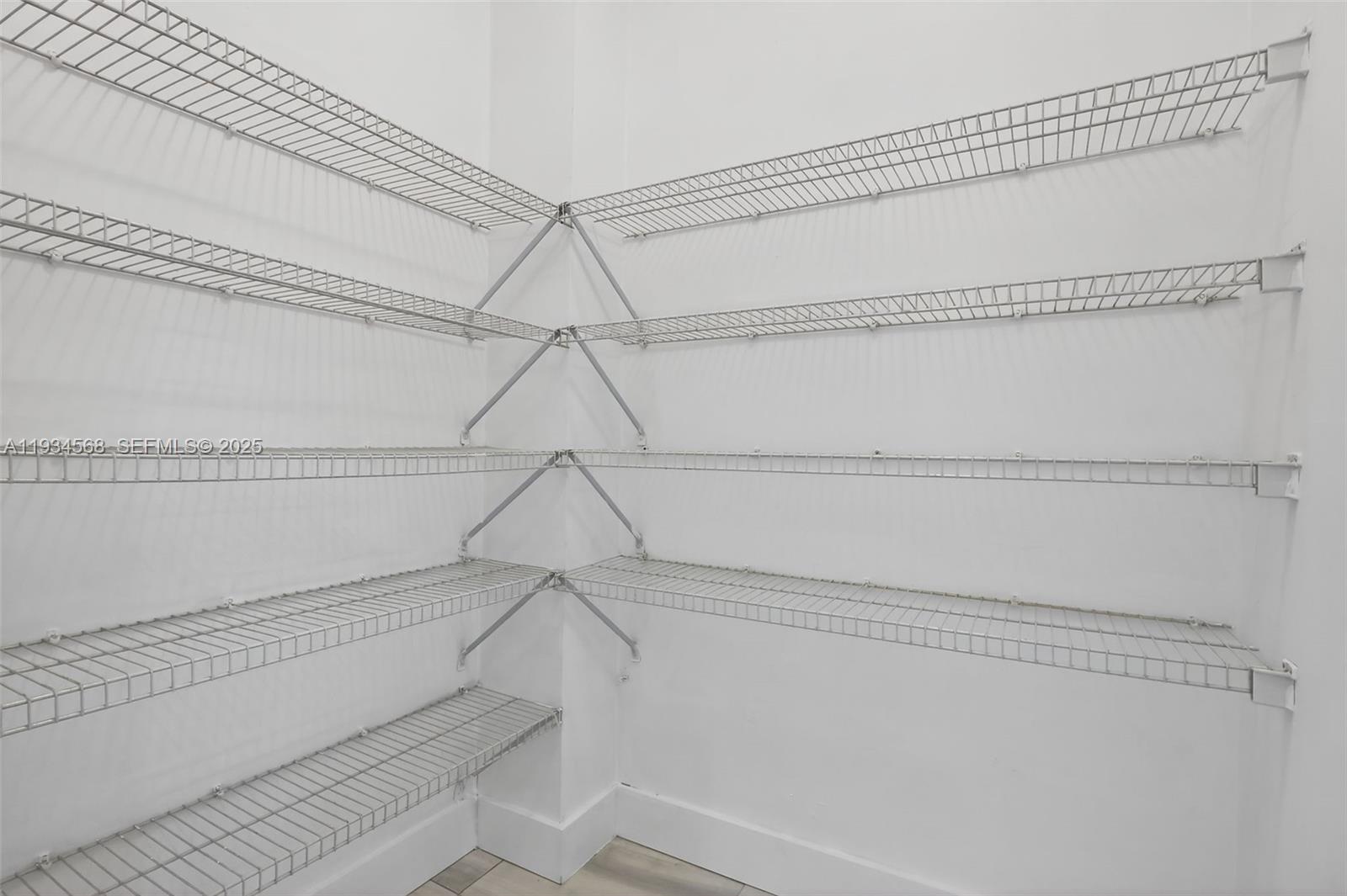 MARINA COVE AT HARBOR VIL - Residential