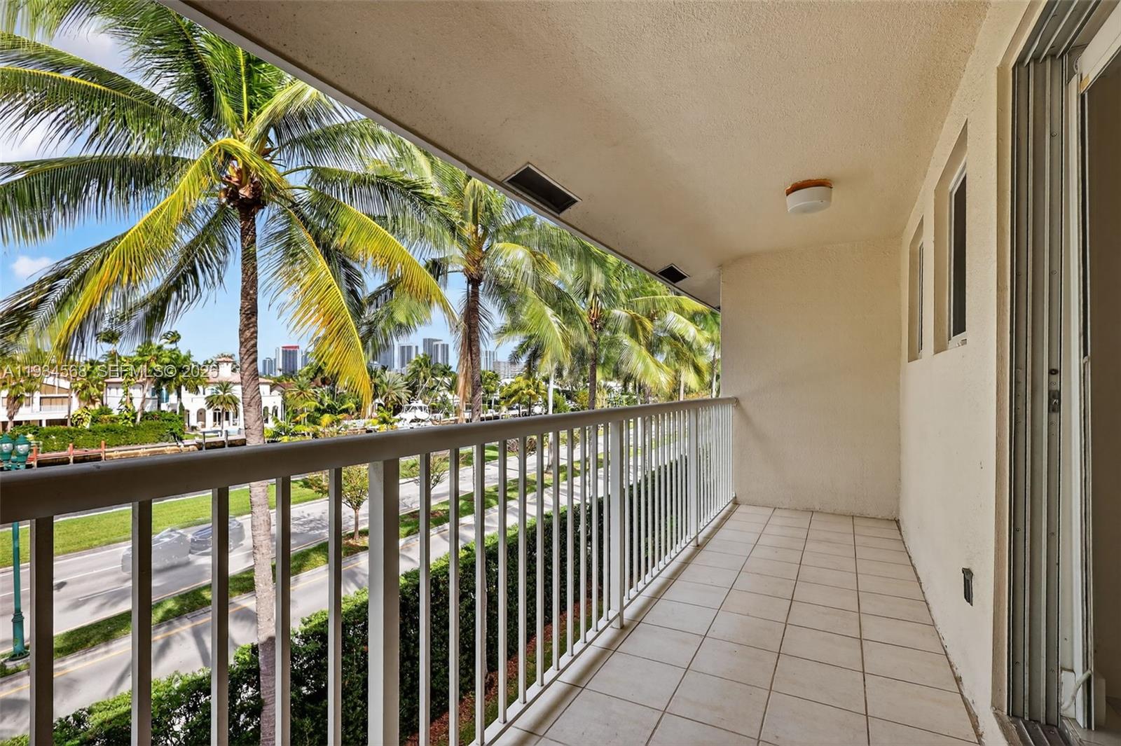 MARINA COVE AT HARBOR VIL - Residential