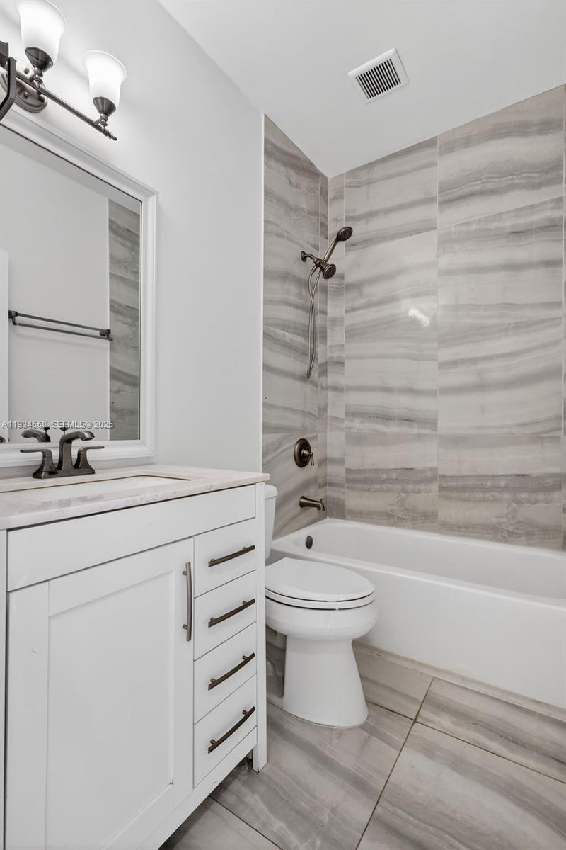 MARINA COVE AT HARBOR VIL - Residential