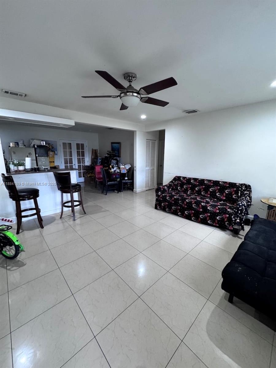 MIAMI GATEWAY REV - Residential