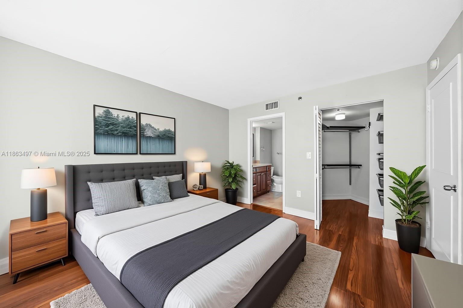 540 Brickell Key Dr 815
