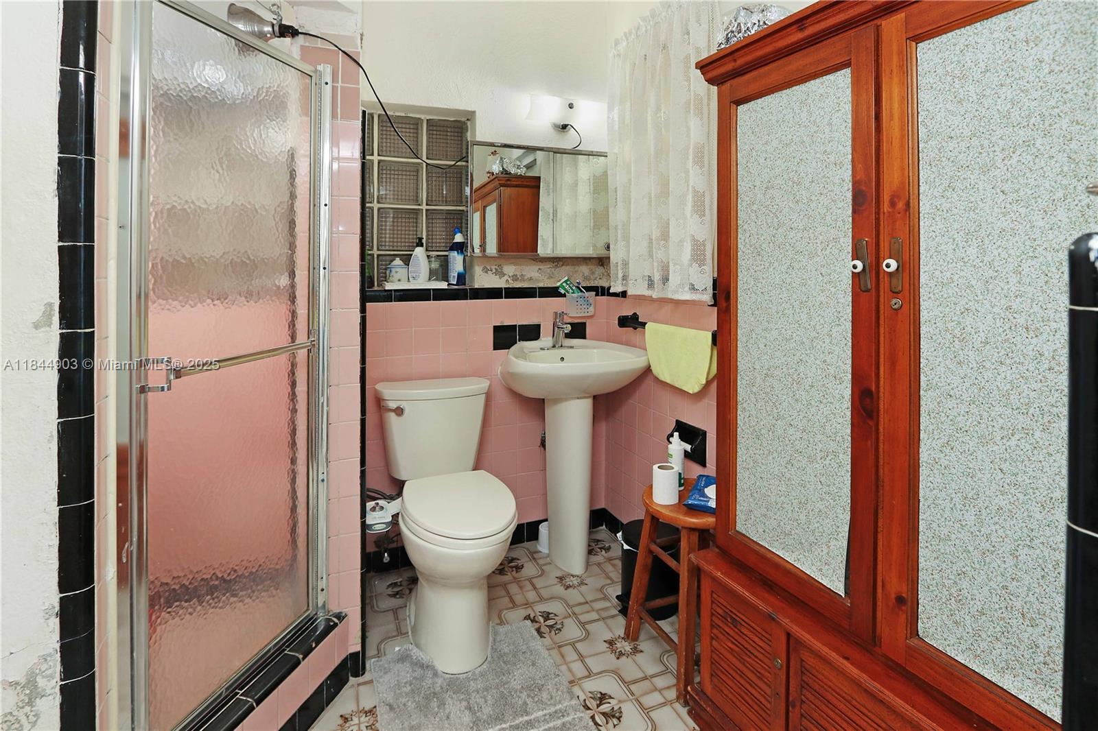 HIALEAH 12TH ADDN REV & A - Residential