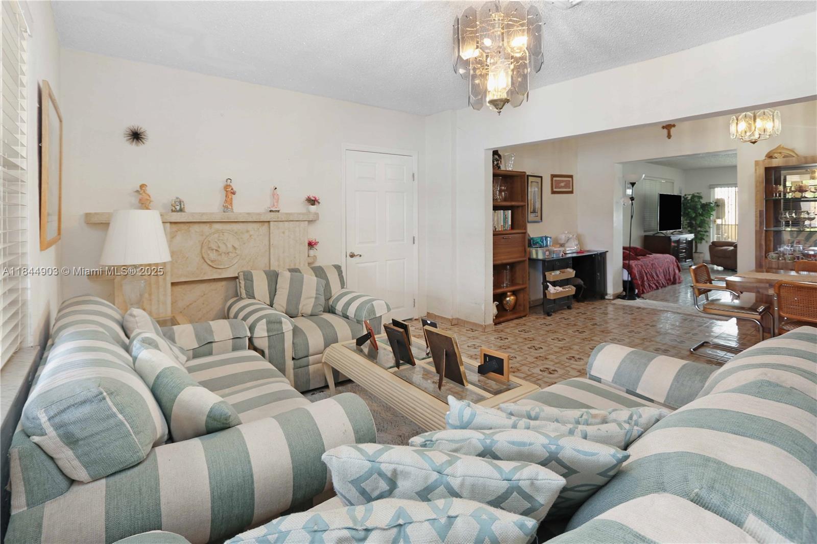 HIALEAH 12TH ADDN REV & A - Residential