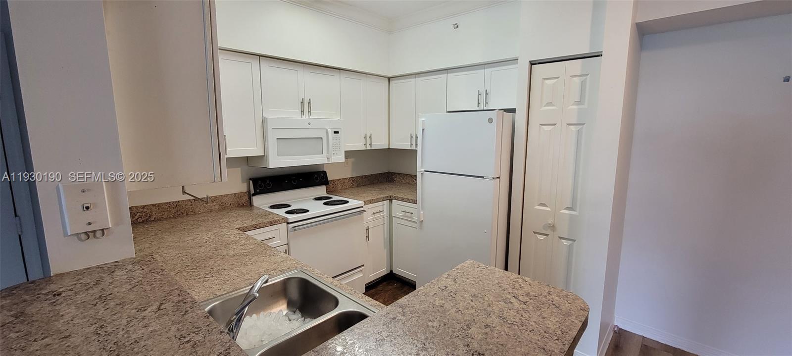 MARQUESA CONDO SUB ACCOUN - Residential Lease