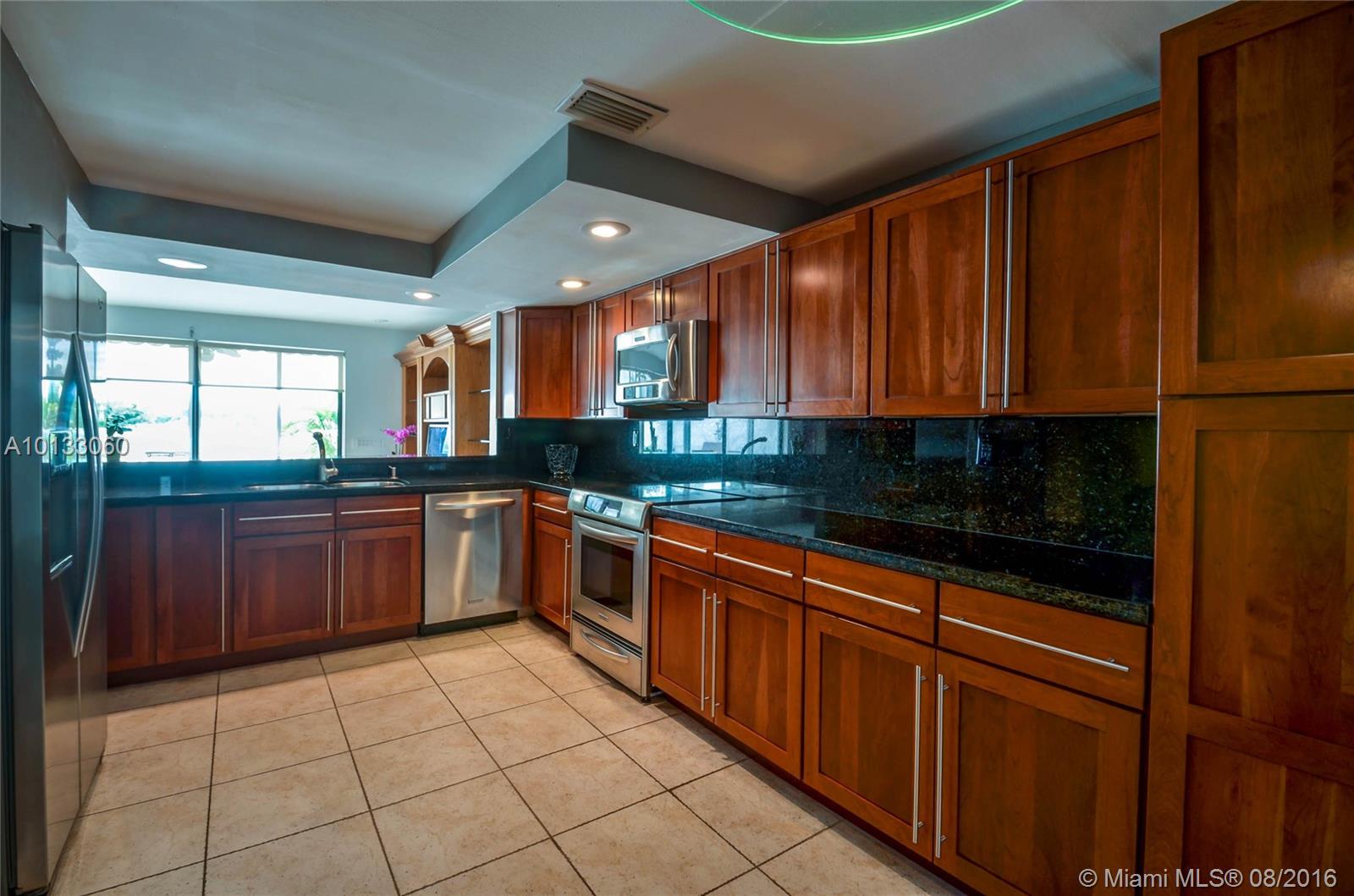 Marina Lakes Twnhs - Residential Lease